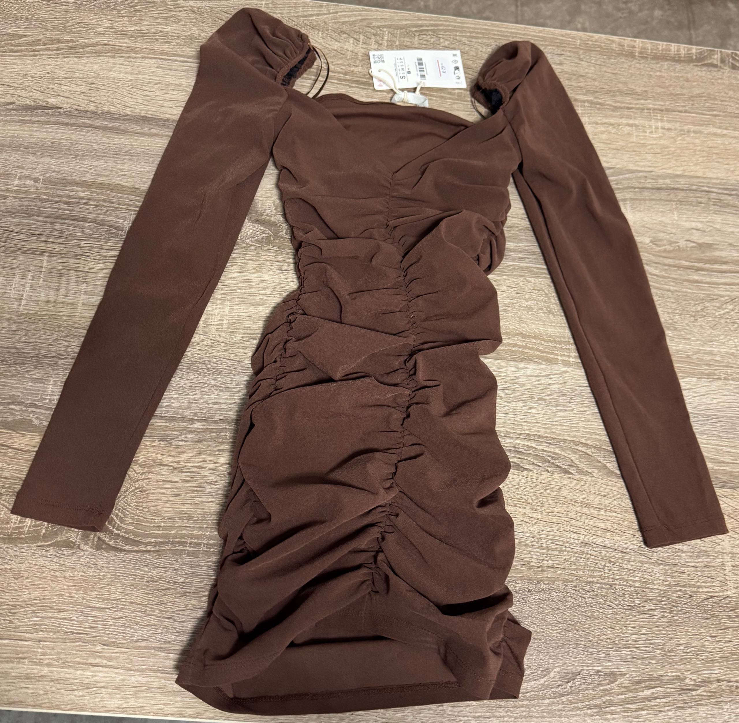 Платье Zara, размер S, новое