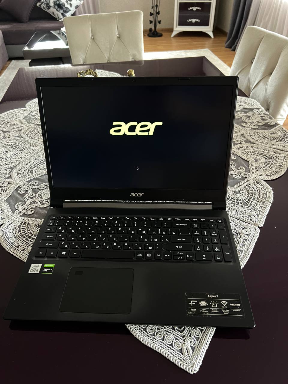 Игровой ноутбук Acer Aspire 7 (i5-10300H, GTX 1650, 16GB)