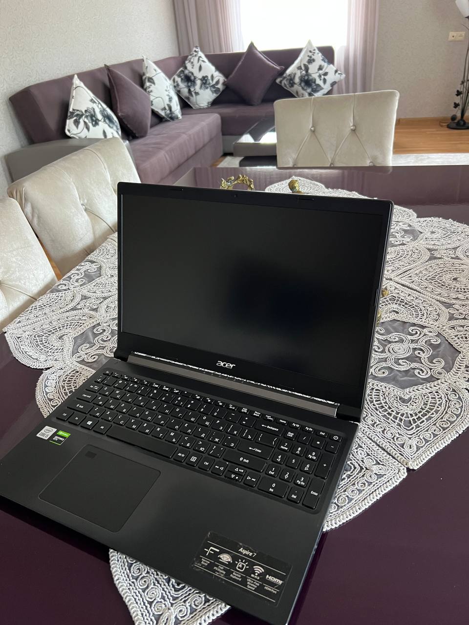 Игровой ноутбук Acer Aspire 7 (i5-10300H, GTX 1650, 16GB)