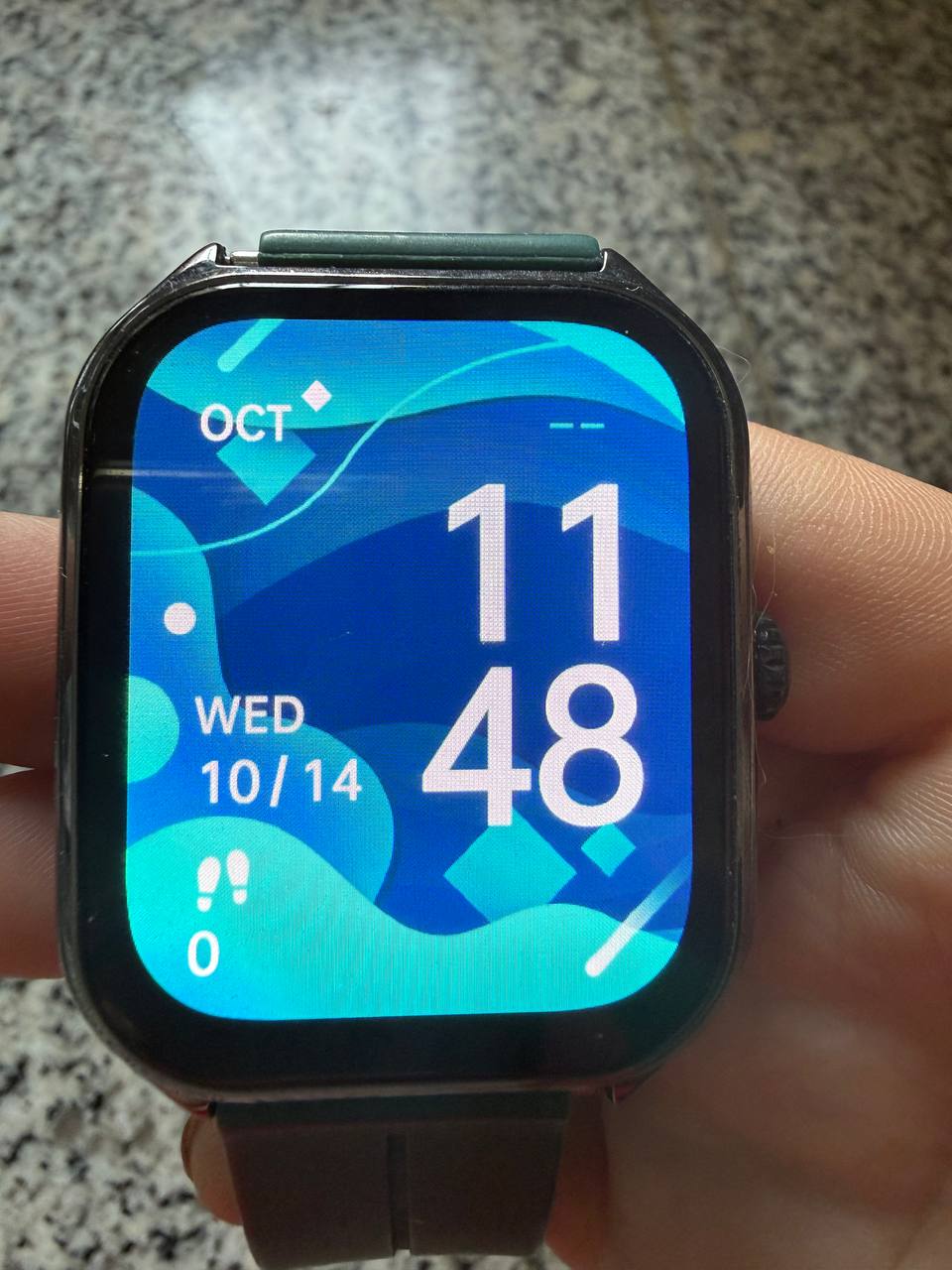 Смарт-часы с AMOLED-дисплеем 1.96"