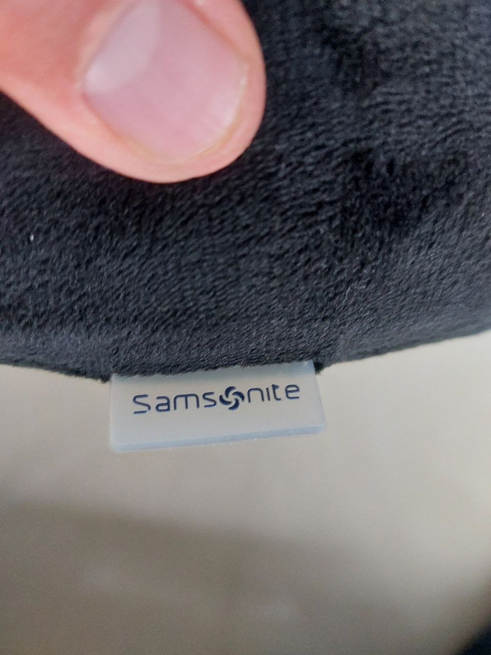 Дорожная подушка Samsonite