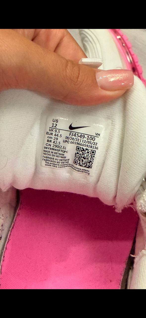 Оригинальные Nike кроссовки