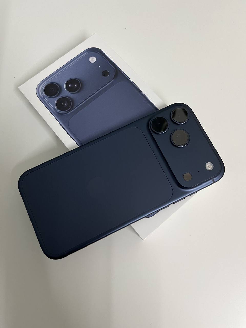 iPhone 17 Pro Max eSIM 256 ГБ