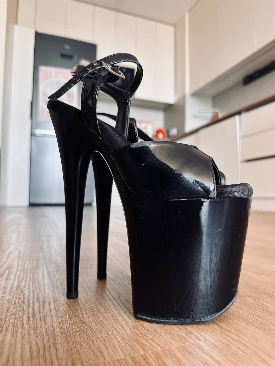 Ботинки Pleaser стрипы-тройки, р. 37-38