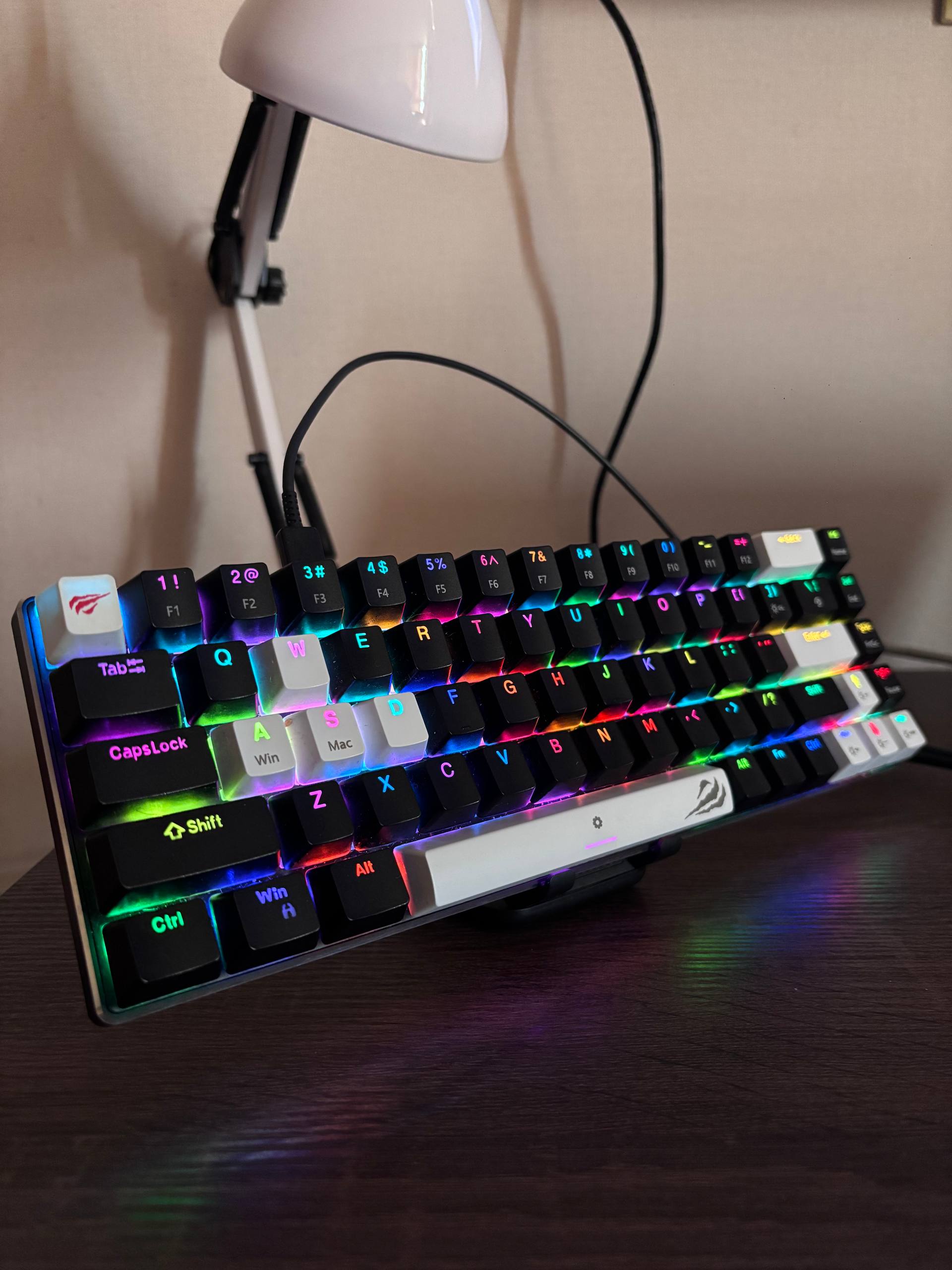 Механическая клавиатура White Switch, 10+ режимов подсветки