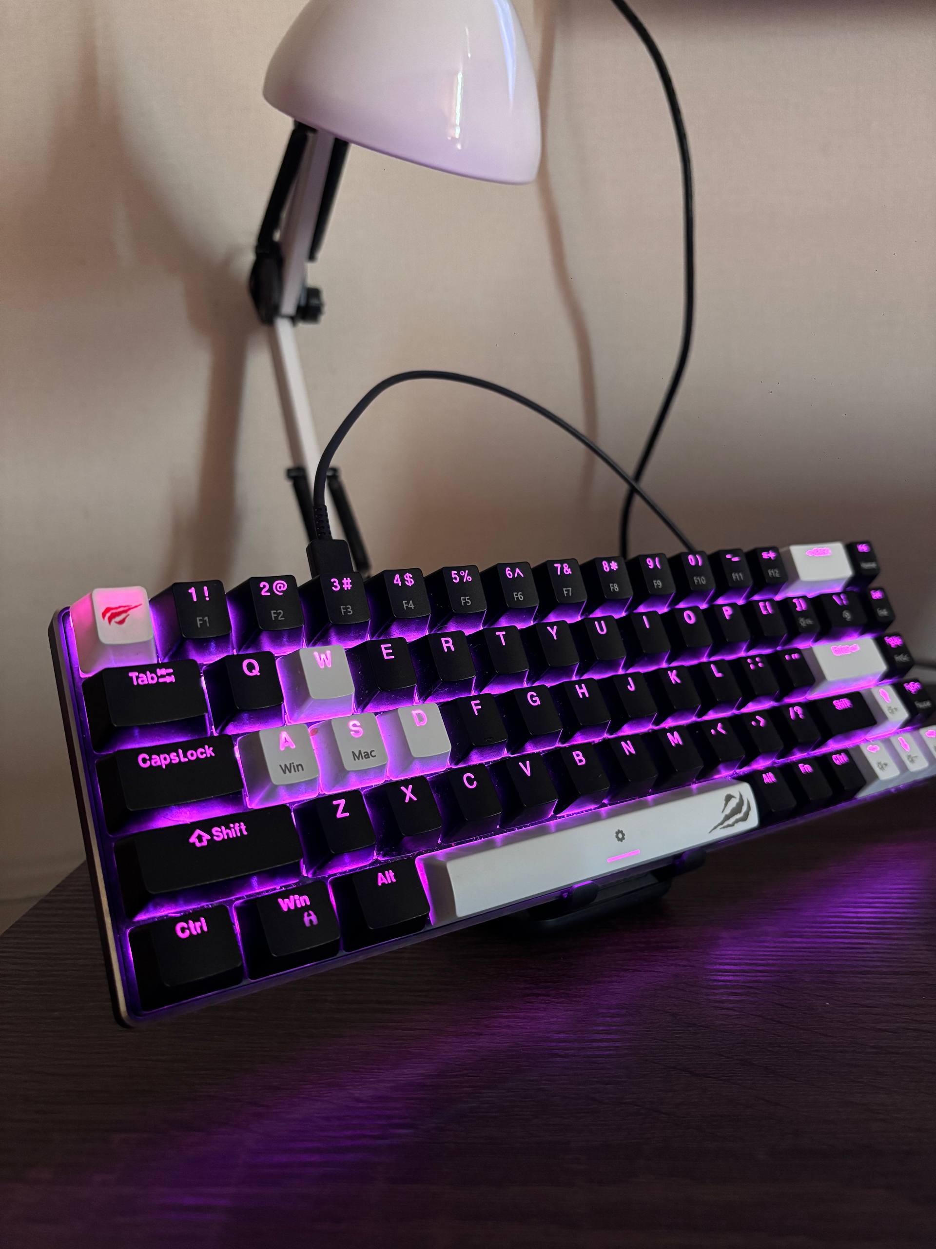 Механическая клавиатура White Switch, 10+ режимов подсветки