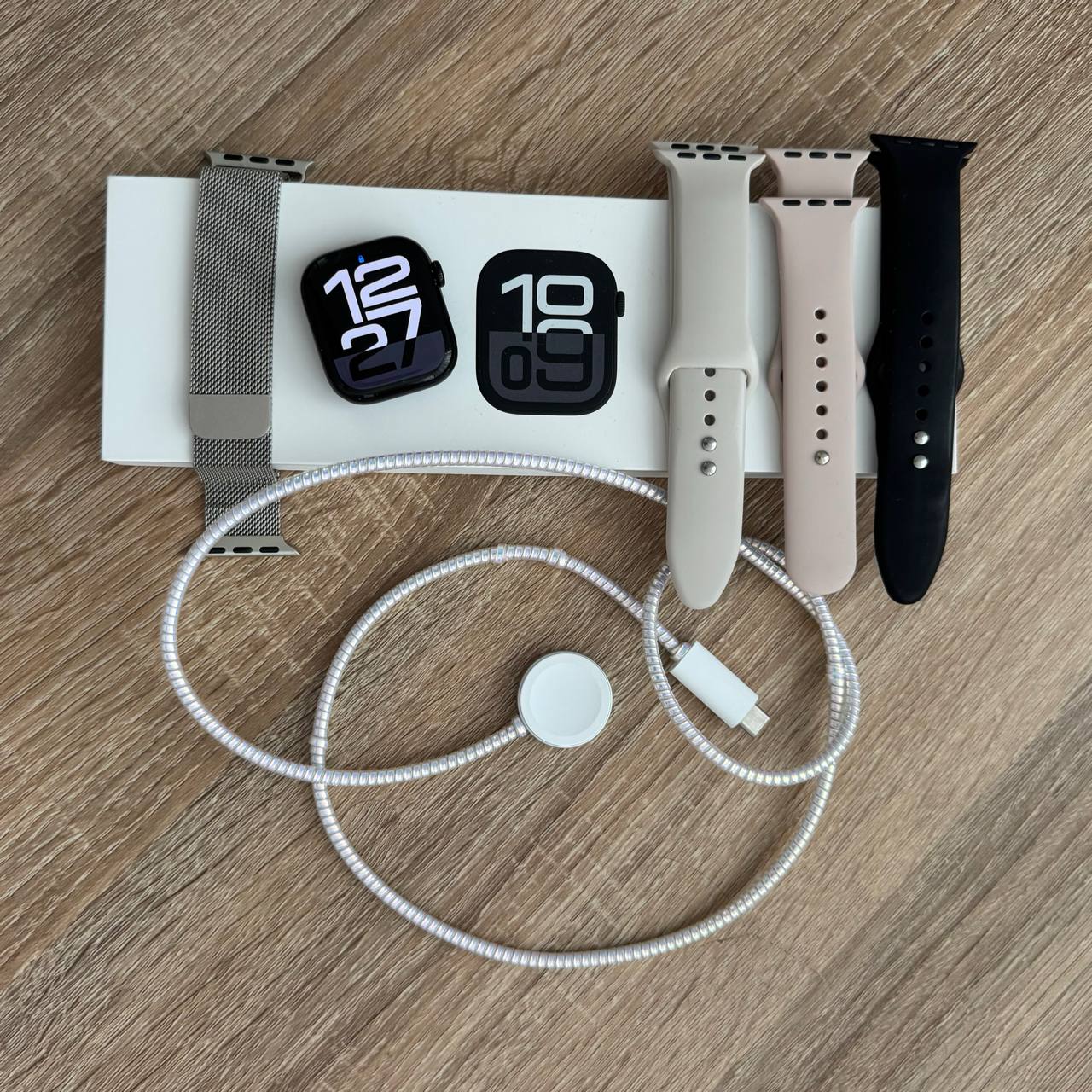 Apple Watch Series 10 GPS 42 мм, алюминий