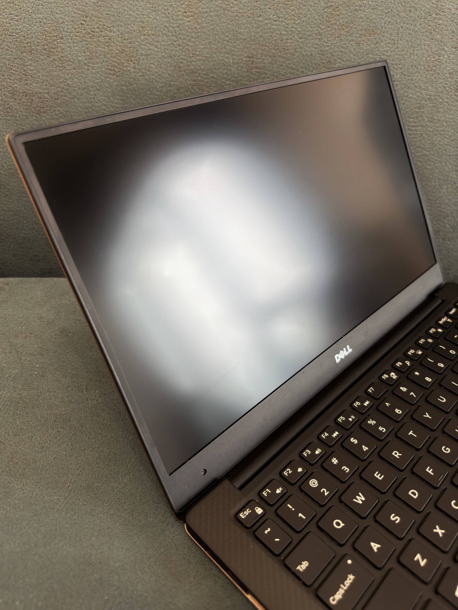 Ноутбук Dell XPS 13 9360 Carbon