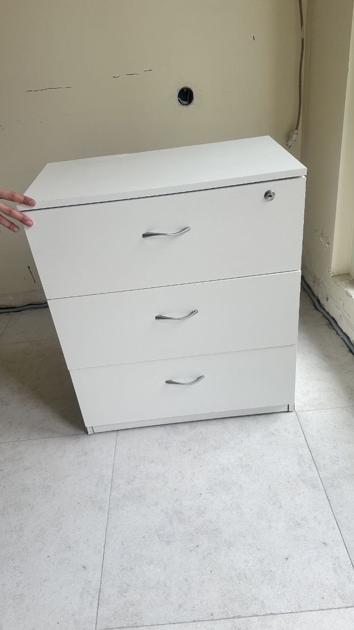 Комод с выдвижными ящиками, белый