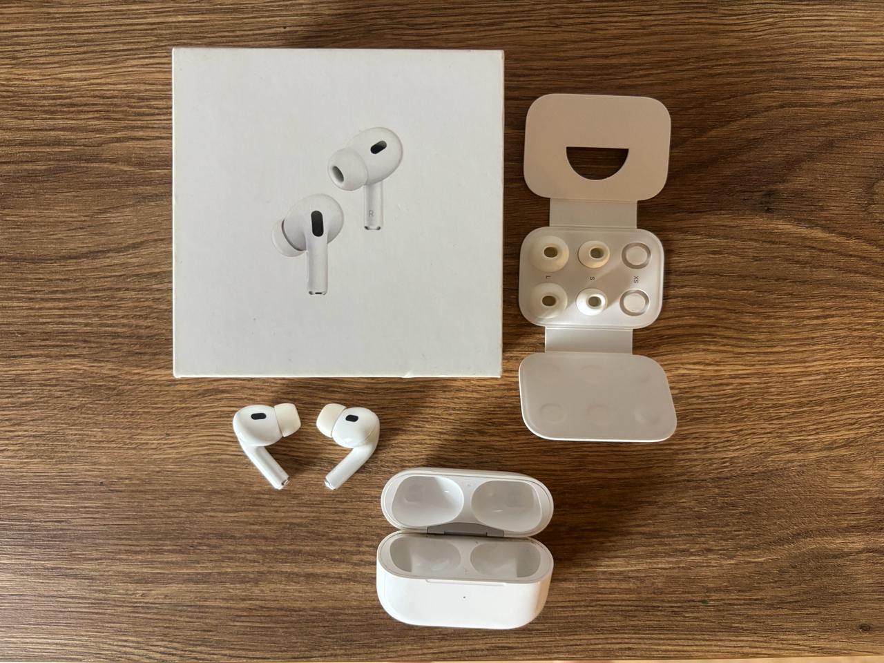 Apple AirPods Pro 2 (оригинал)