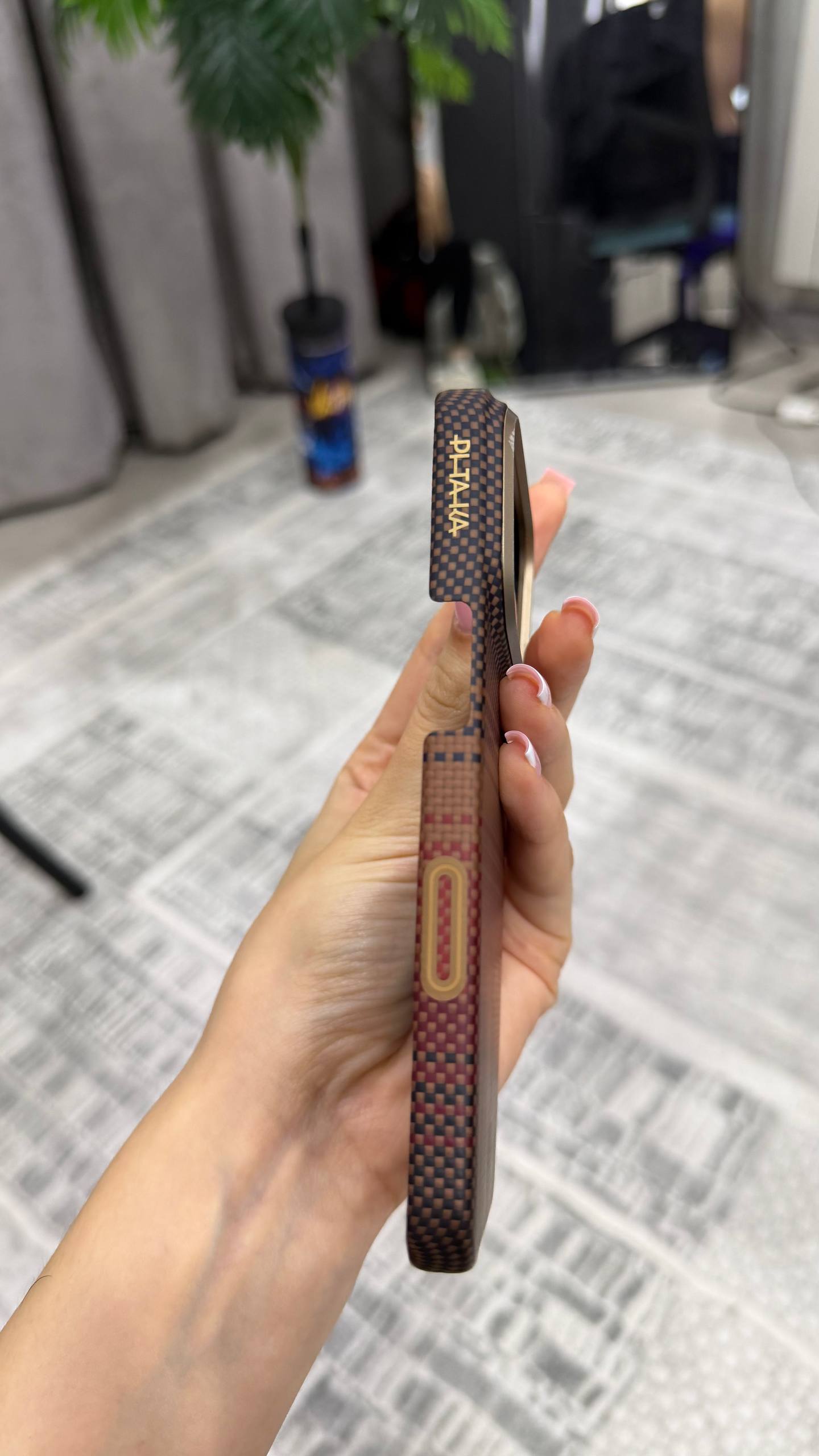 Чехол Pitaka из кевлара для iPhone 17 Pro с MagSafe