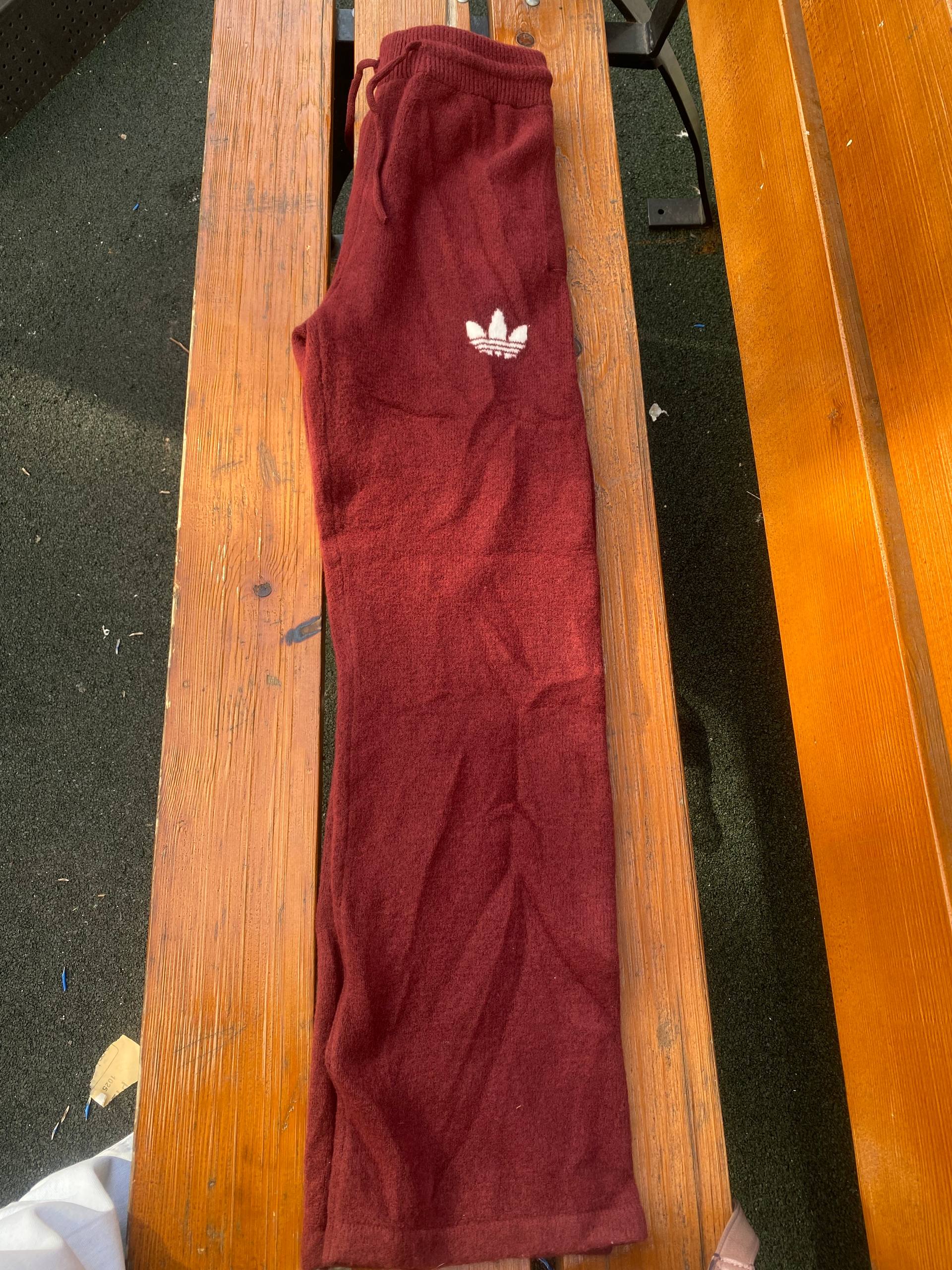 Брюки Adidas теплые, цвет марсала, размер L