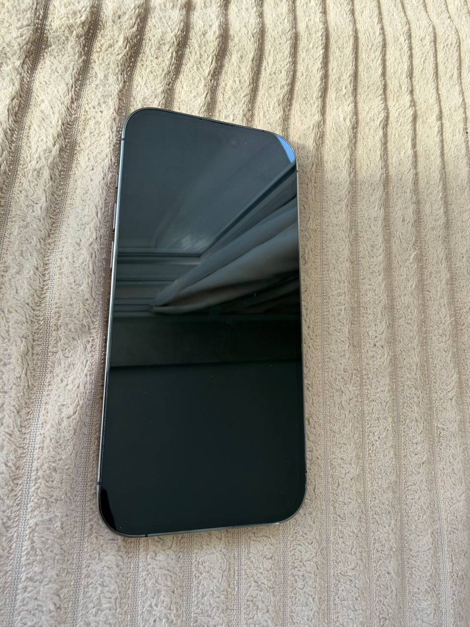 iPhone 14 Pro 128 ГБ + AirPods Pro 2 + кабели Lightning и Type-C