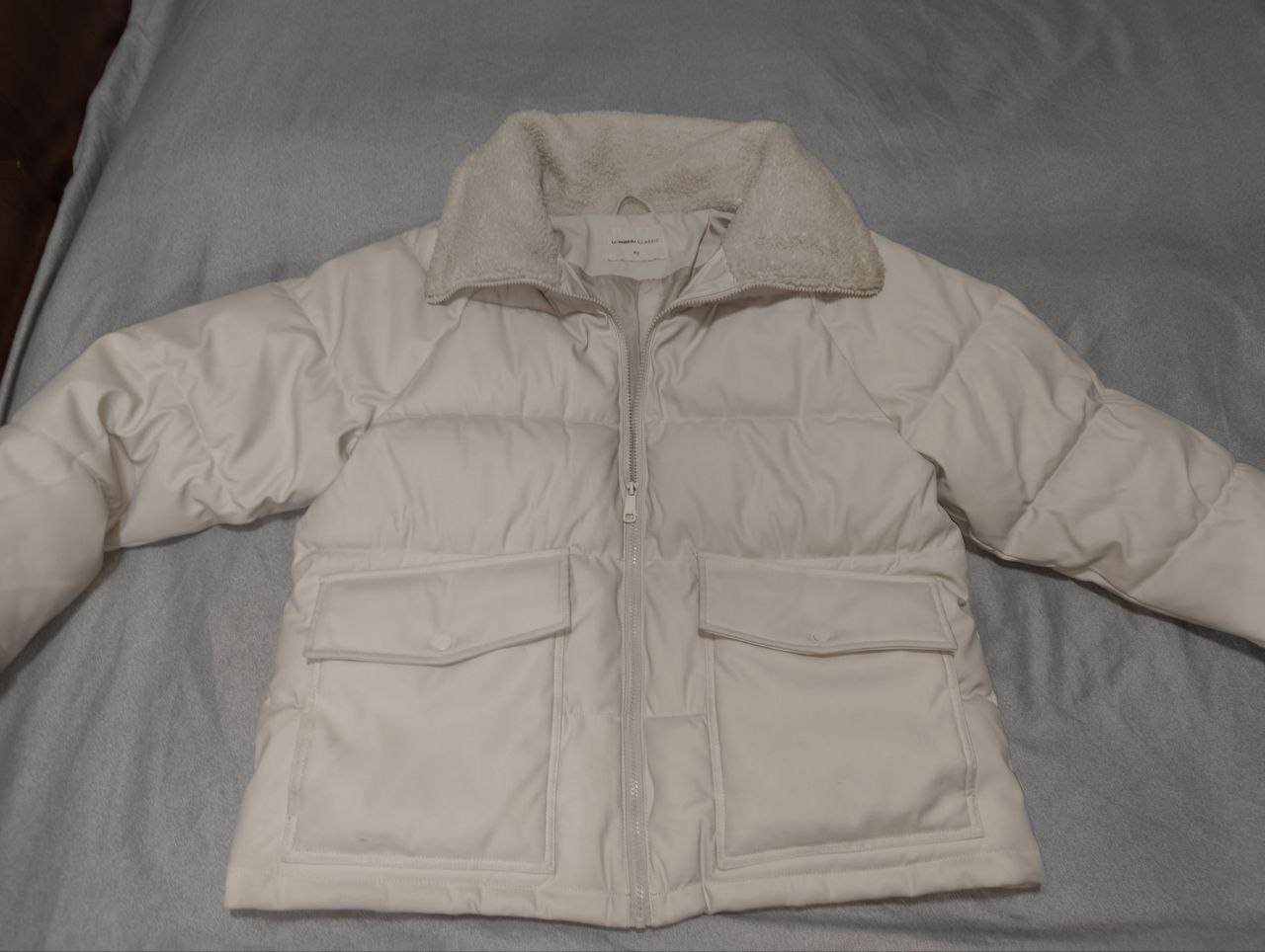 Зимняя куртка размер 42/XL