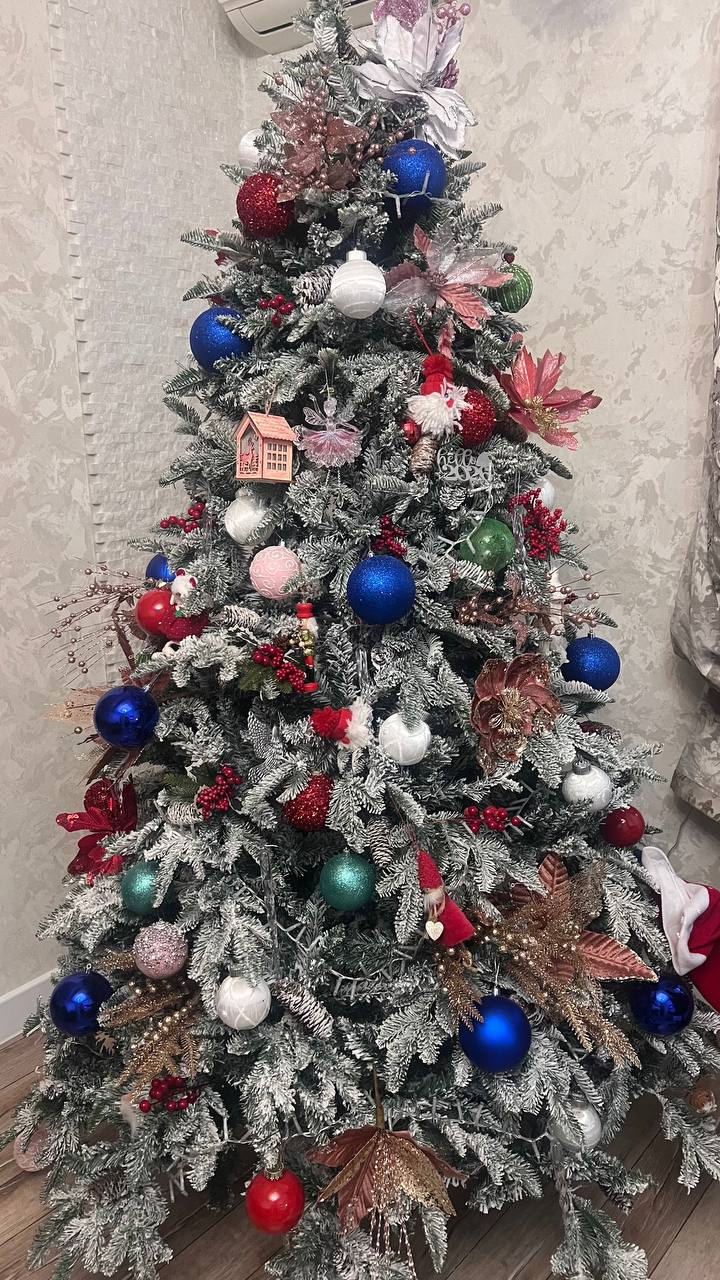Искусственная елка 2,10 м