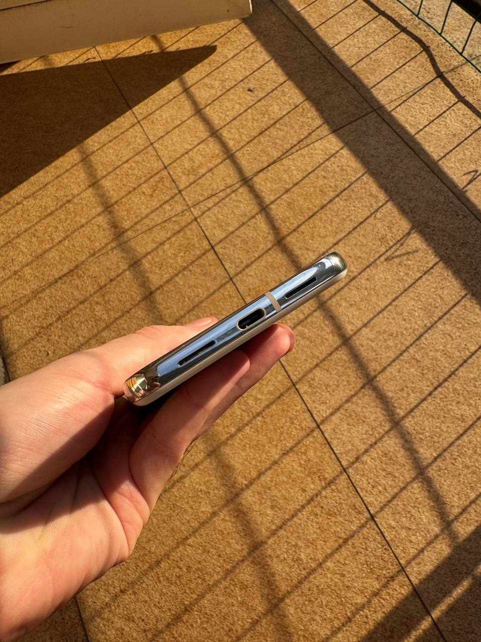Google Pixel 8 Pro, 1200 лари
