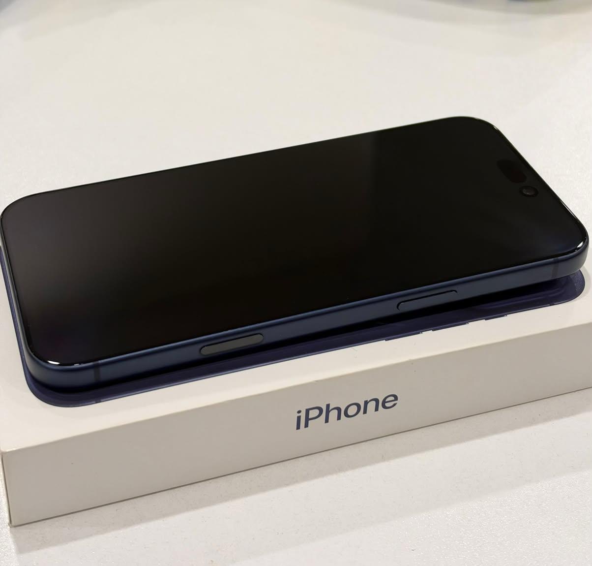 iPhone 17 Pro Max 256GB Deep Blue