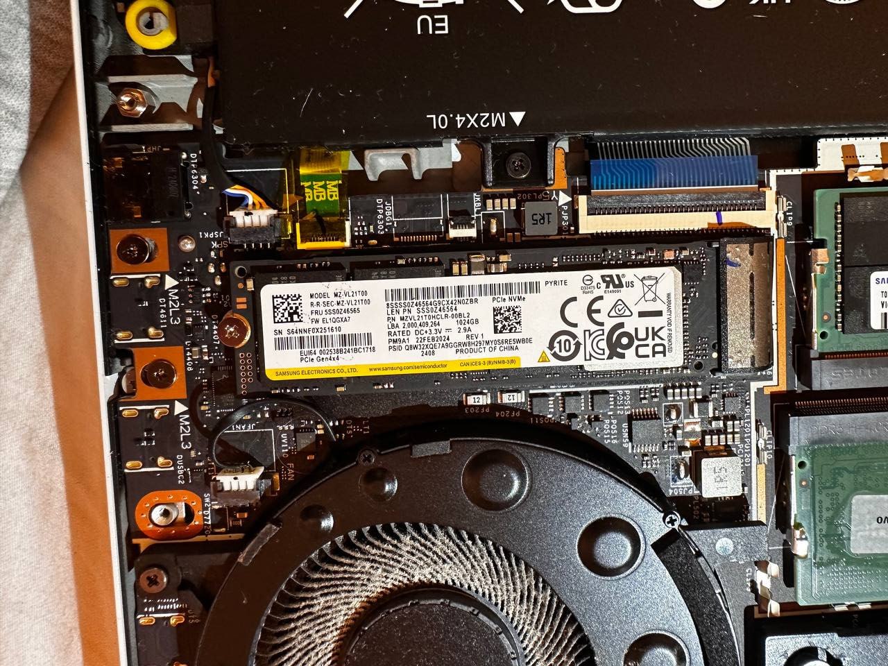 Корпус, матрица и материнская плата Legion 7 16IRX9 (на запчасти)