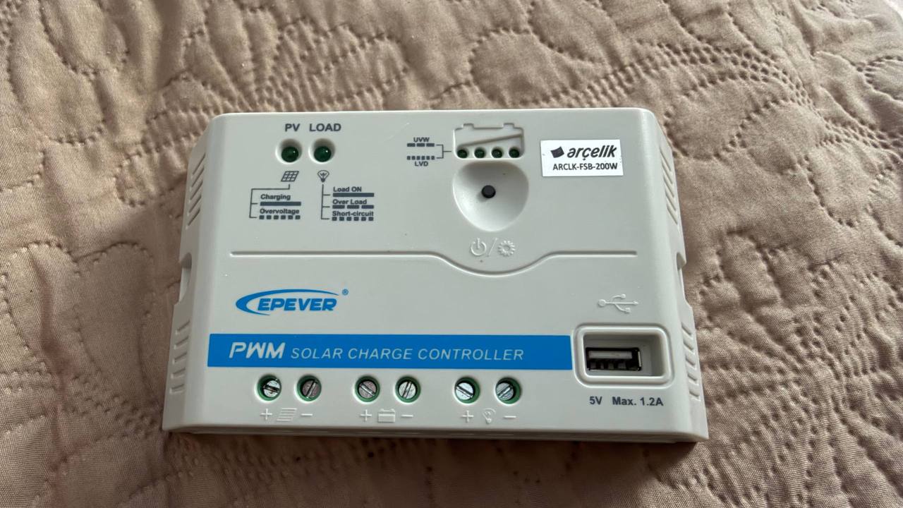 Солнечный контроллер заряда Epever LS2024EU PWM 20 А, 12/24 В