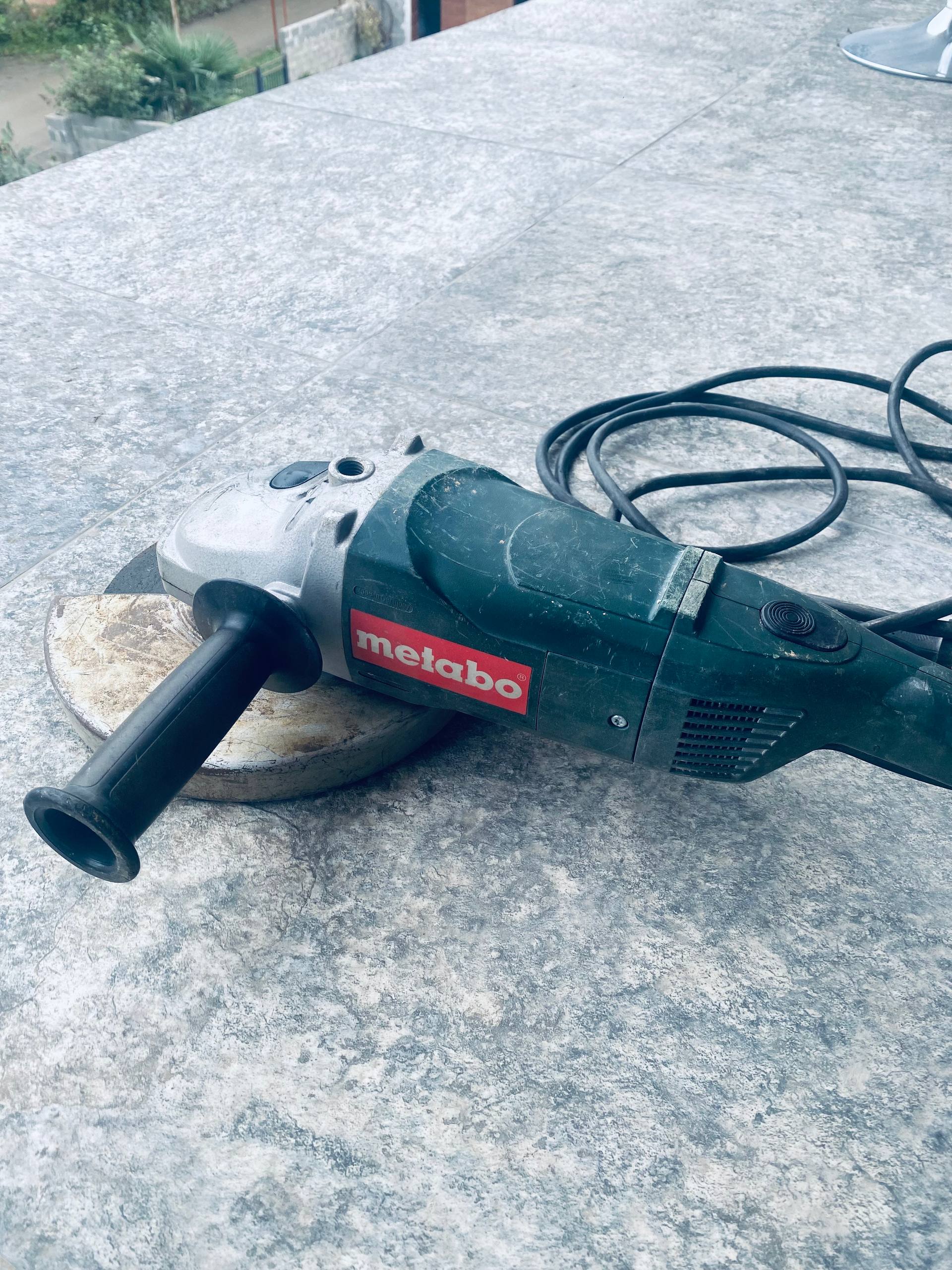 Угловая шлифмашина Metabo WX 23-230