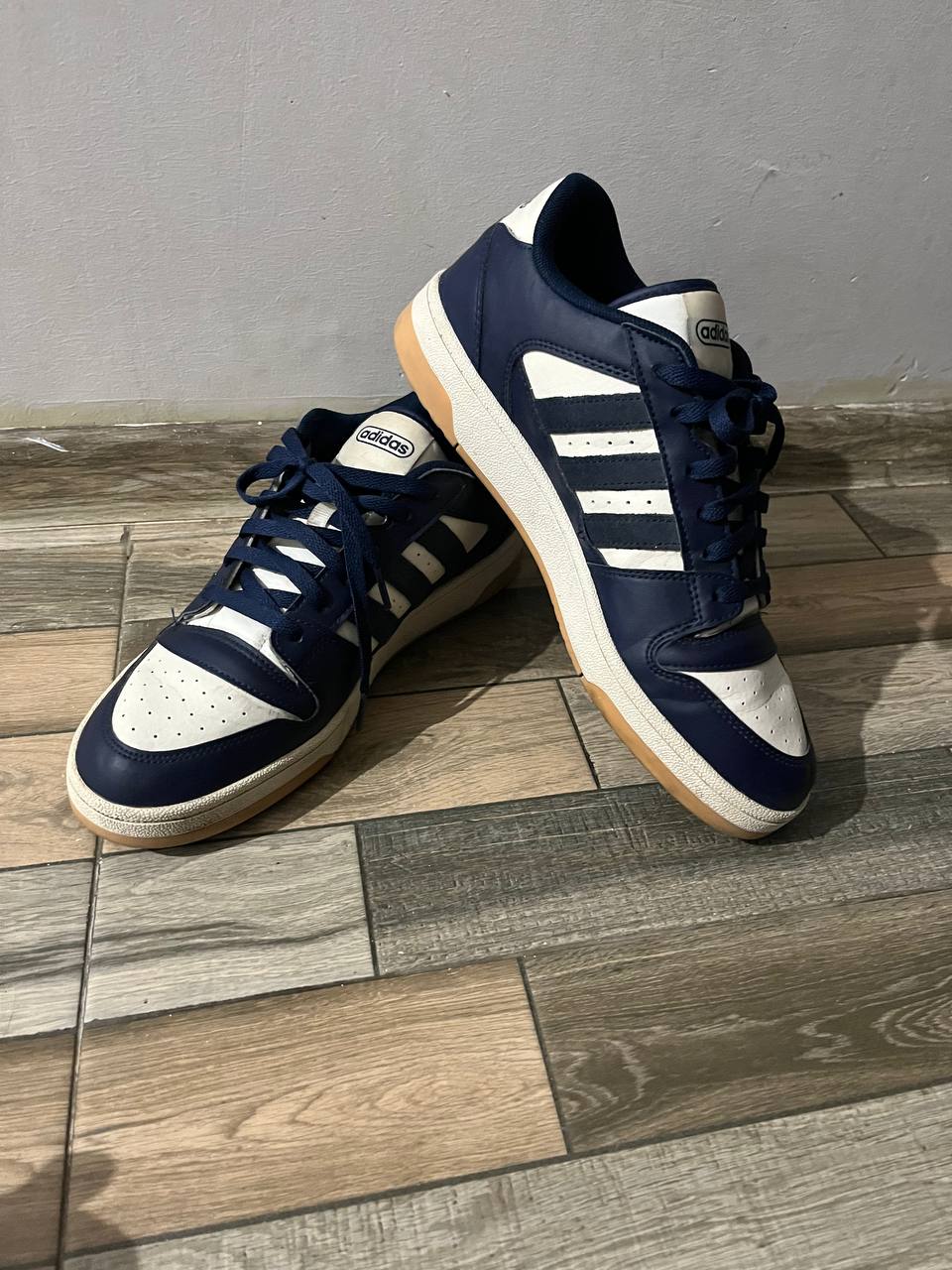 Кроссовки Adidas, размер 44