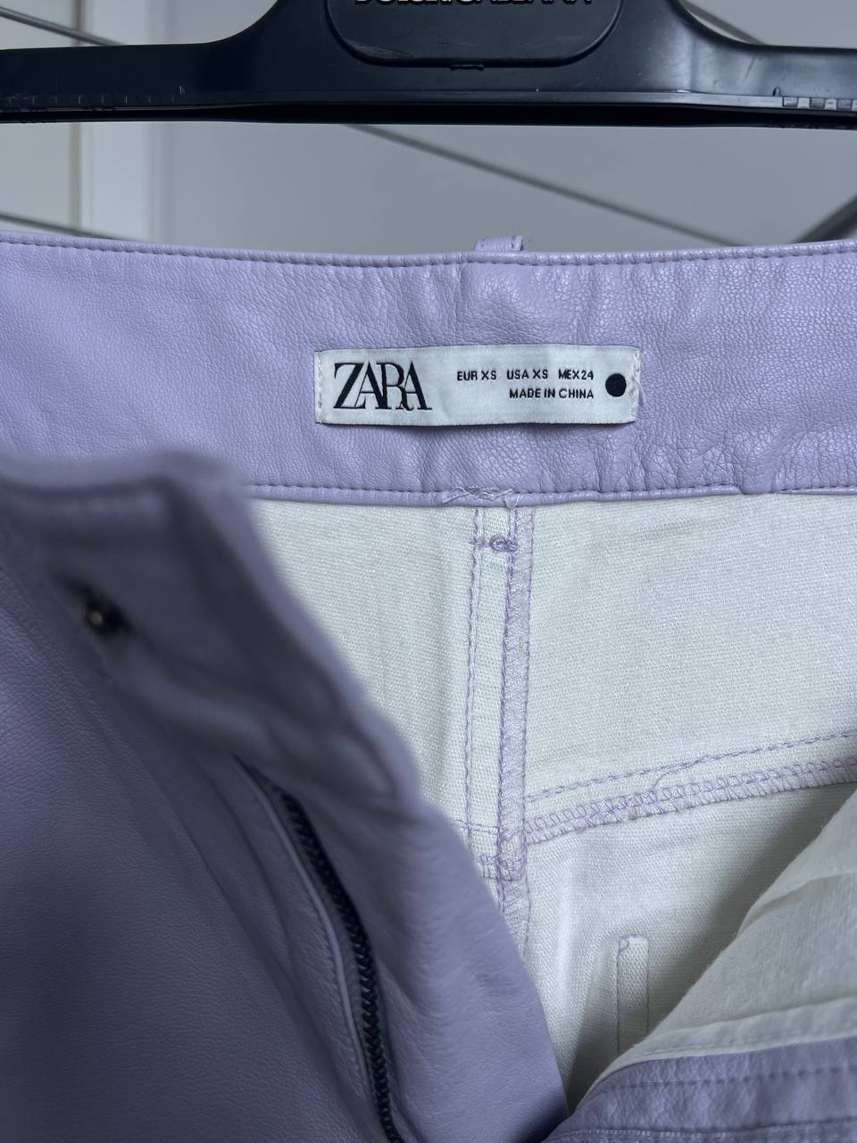 Штаны Zara из искусственной кожи