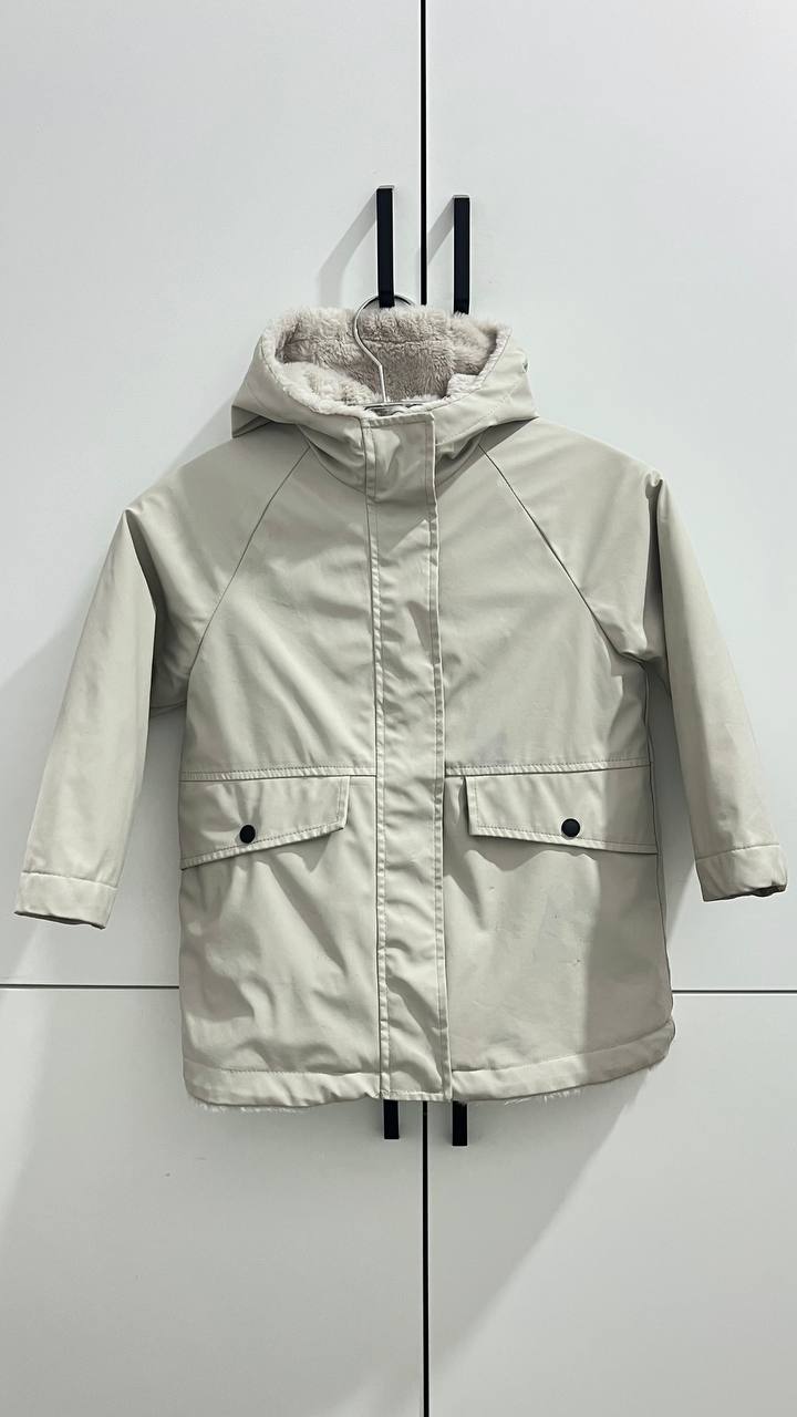 Непромокаемая парка ZARA с мехом, 6-7 лет