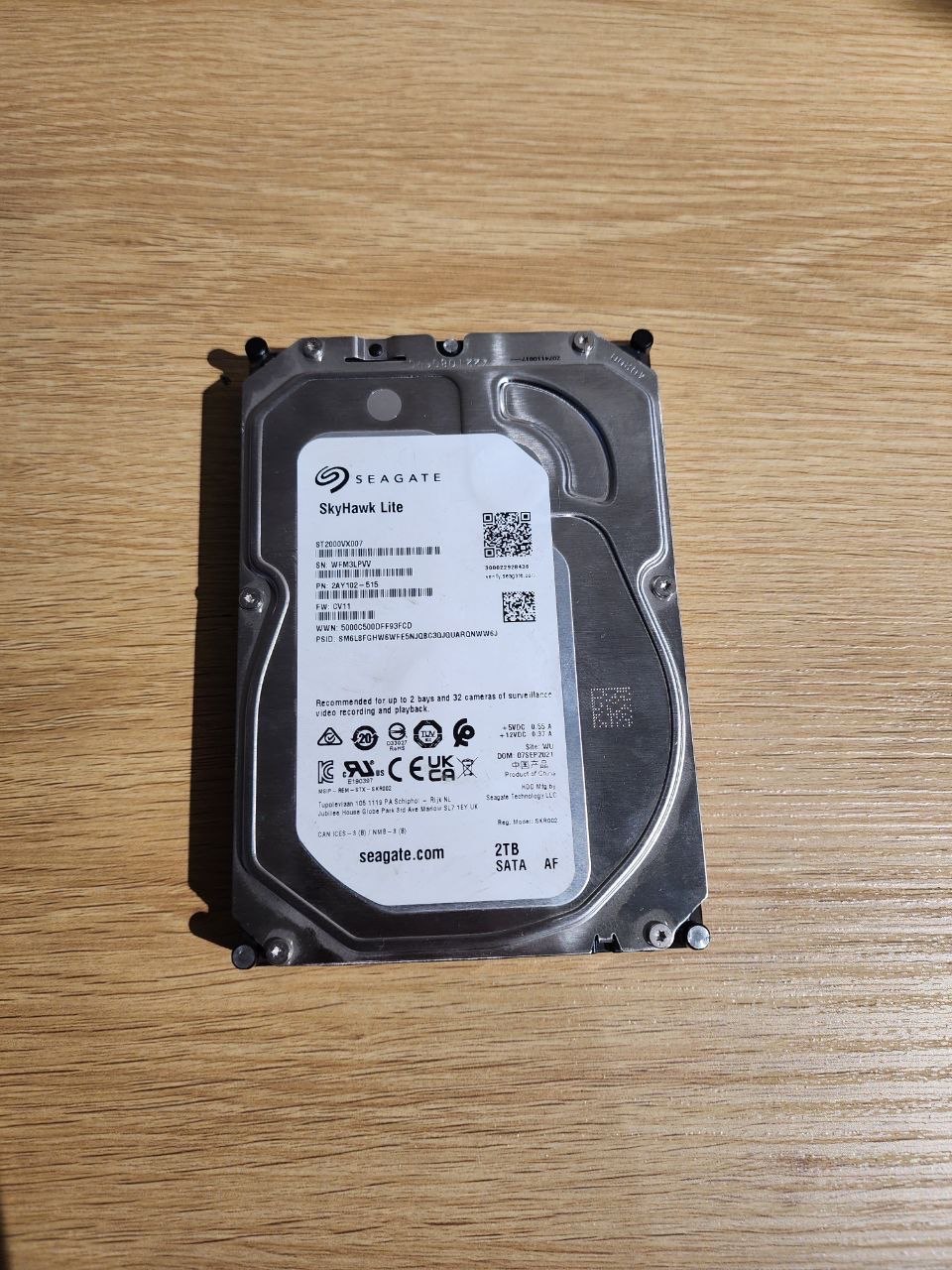 Жёсткий диск Seagate SkyHawk Lite 2TB (ST2000VX007)