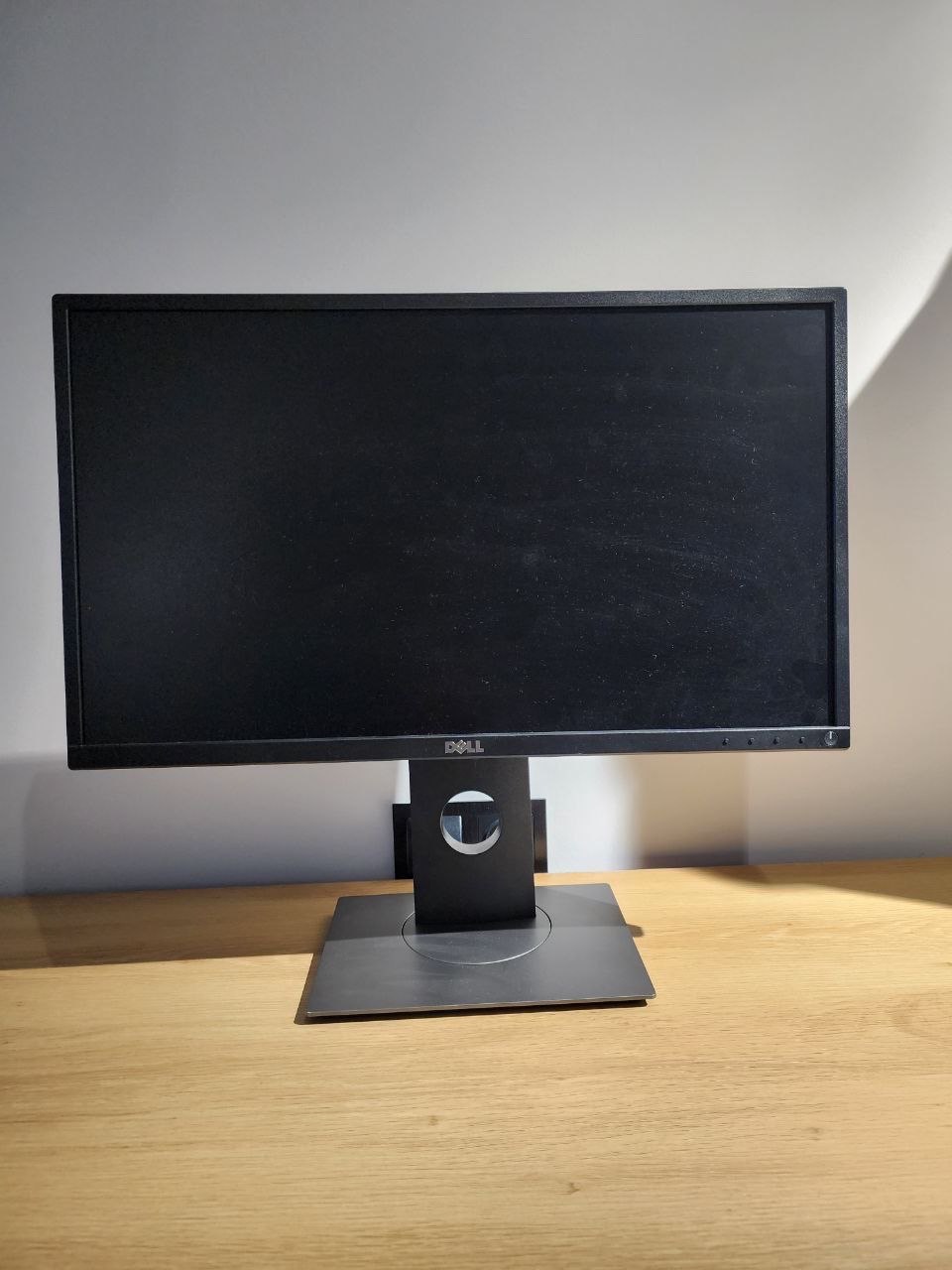 Монитор Dell P2417Hc 24" Full HD IPS
