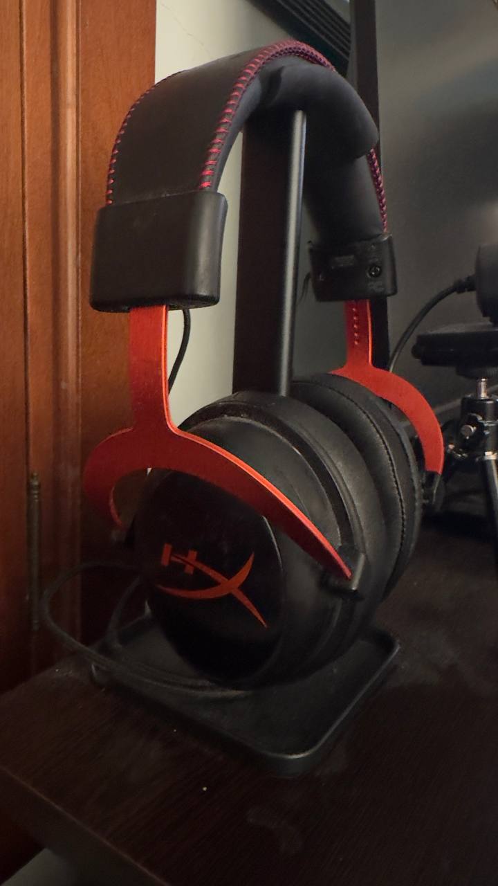Наушники HyperX Cloud II с подставкой