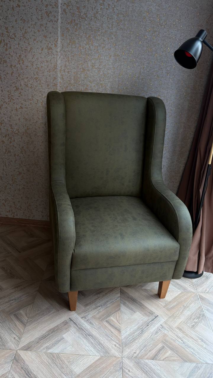 Кресло зеленое с чехлом