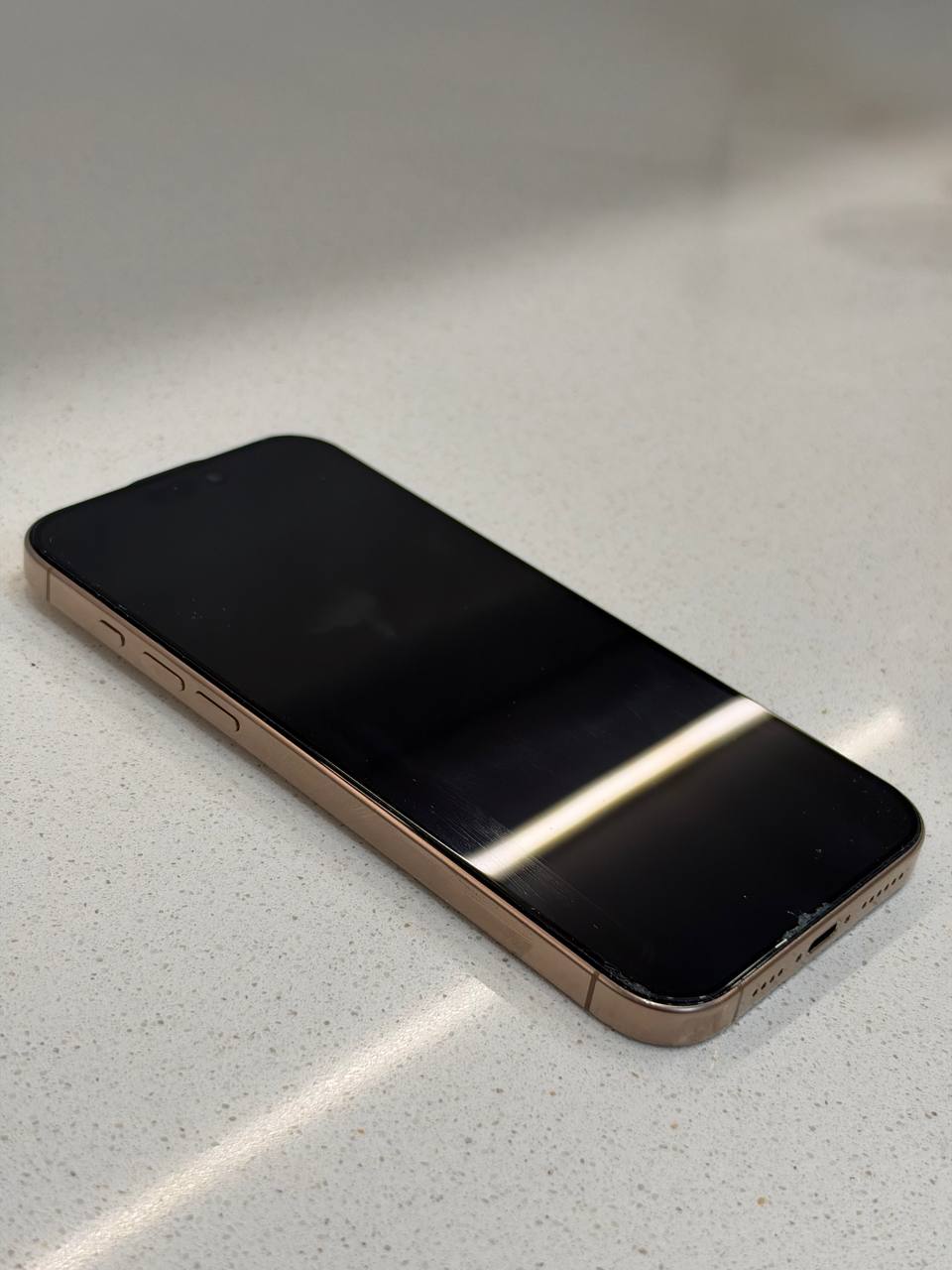 iPhone 16 Pro Max 512 ГБ e-SIM