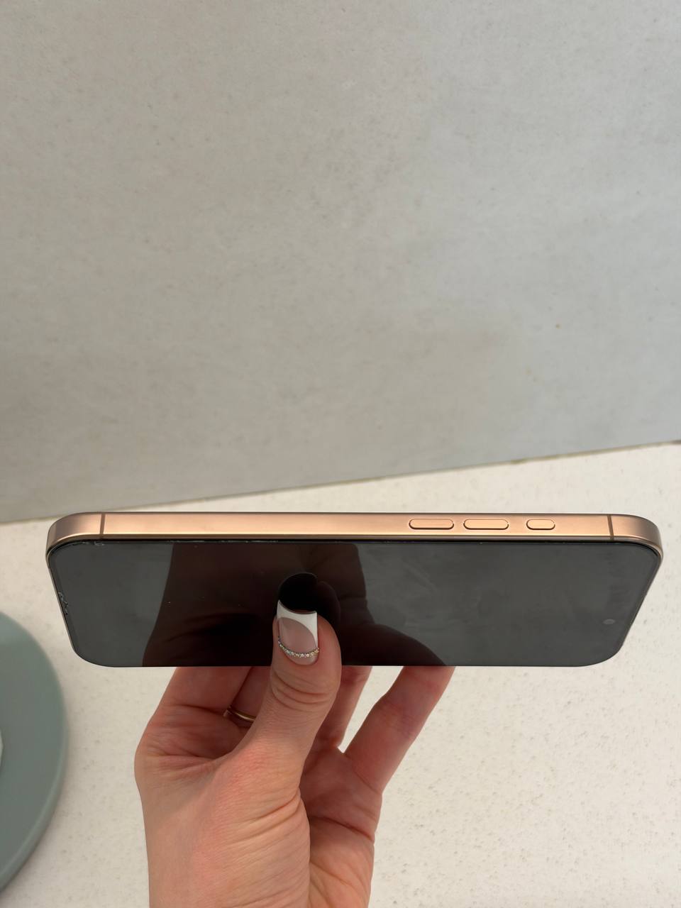 iPhone 16 Pro Max 512 ГБ e-SIM