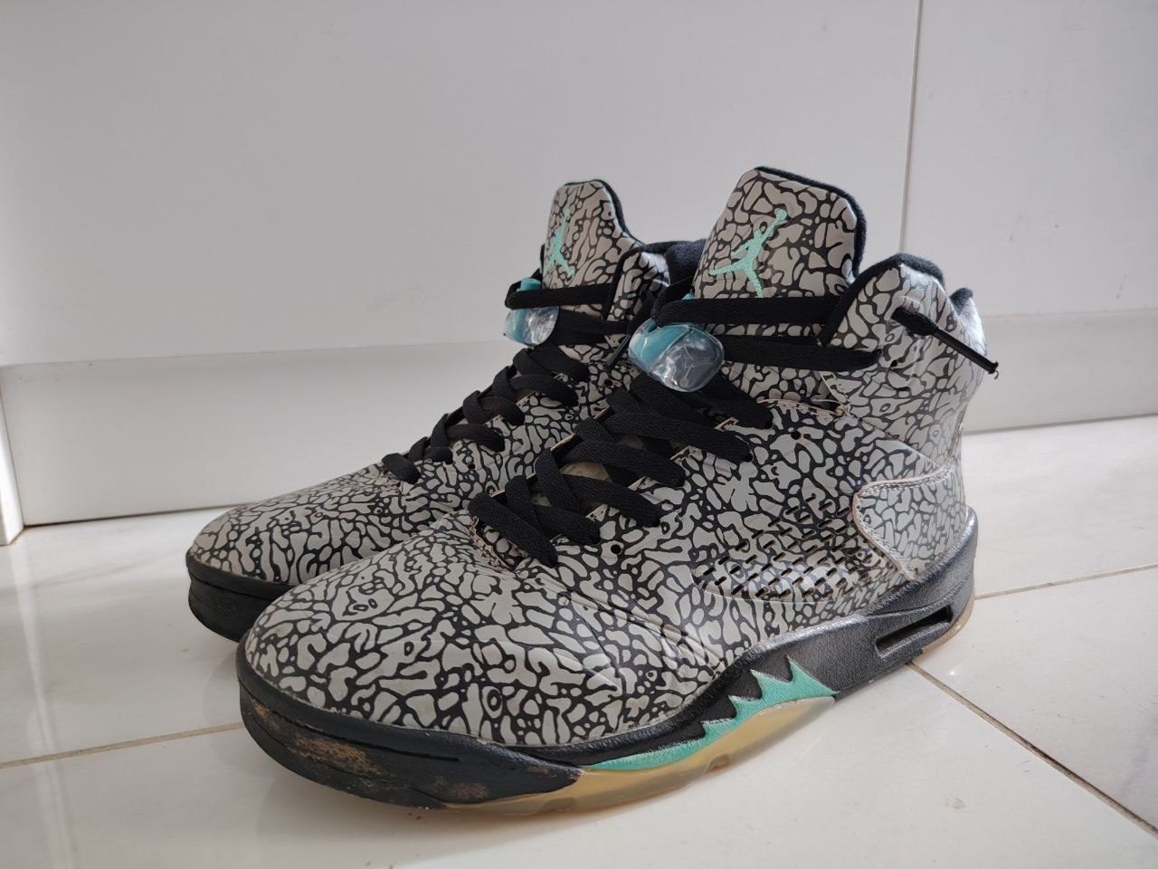 Кроссовки Jordan 5 Retro Elephant Print, размер 43