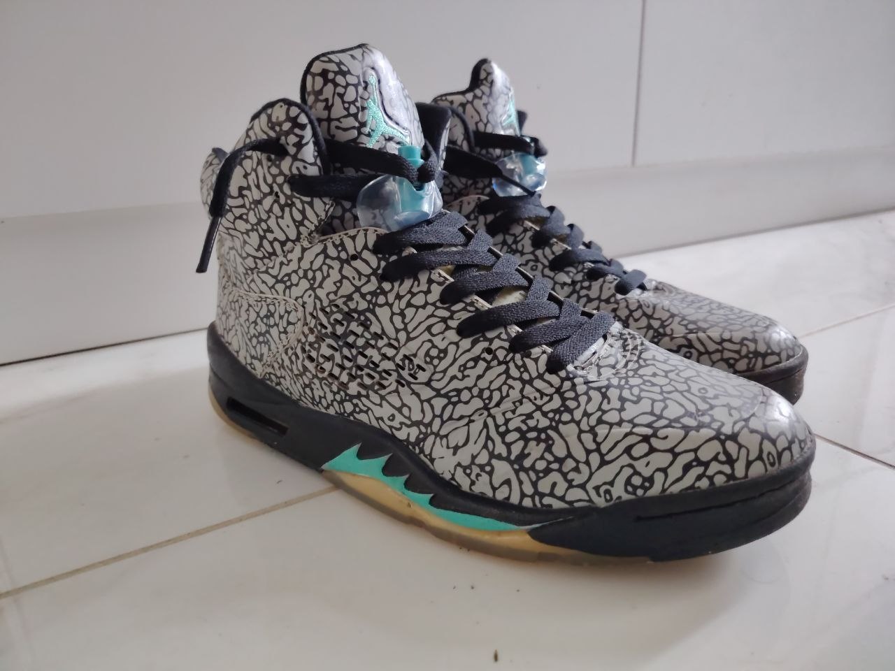 Кроссовки Jordan 5 Retro Elephant Print, размер 43