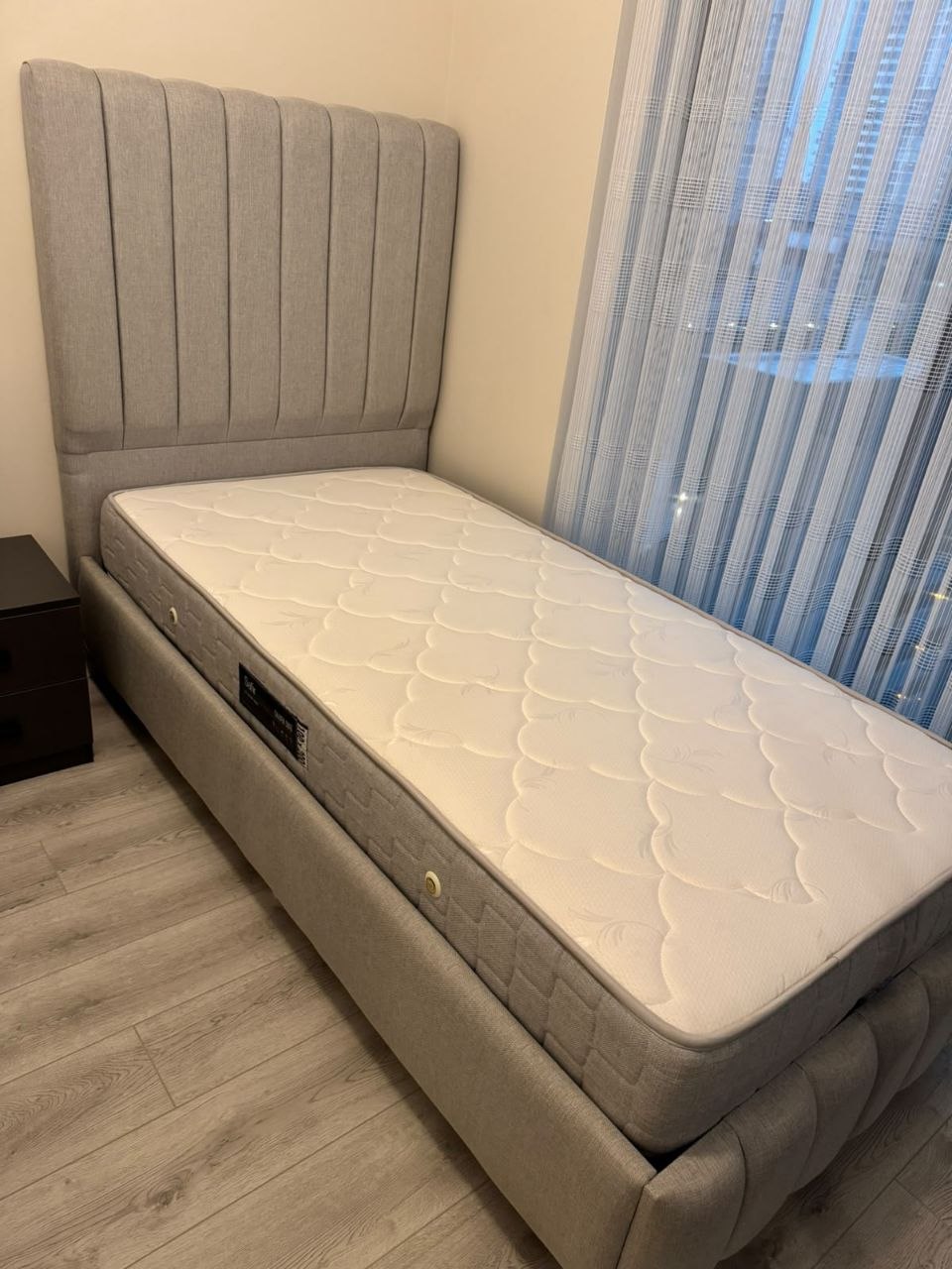 Односпальная кровать с ортопедическим матрасом Safir Calven Sofa