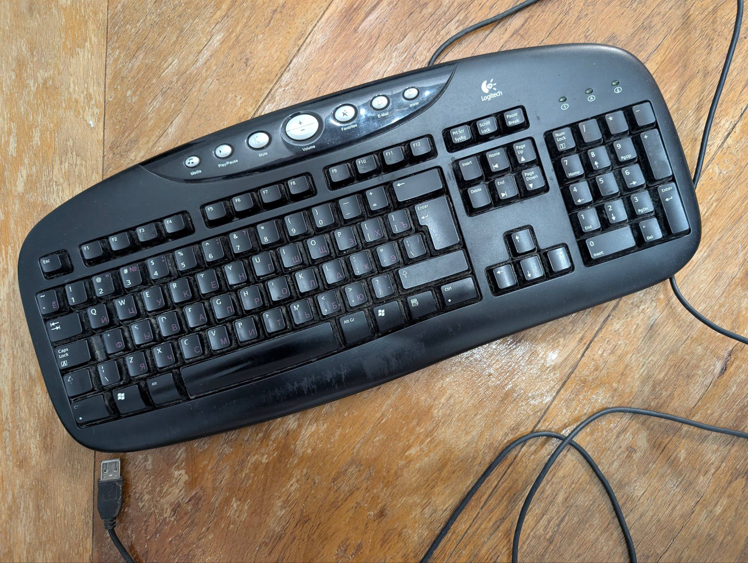 Клавиатура Logitech