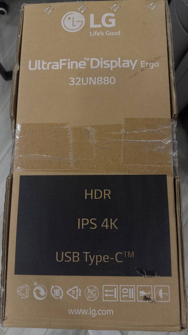 Монитор LG 32UN880-B 31.5" 4K IPS