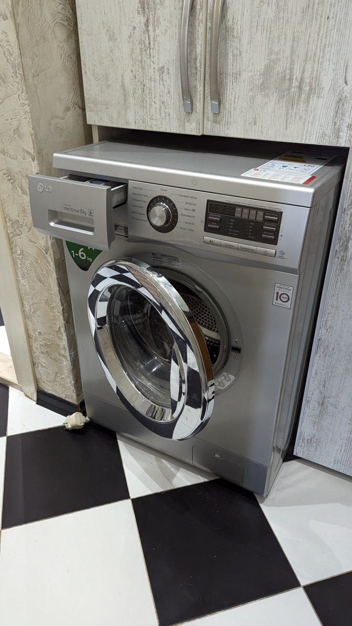 Стиральная машина LG Direct Drive 6 кг F1096NDP24