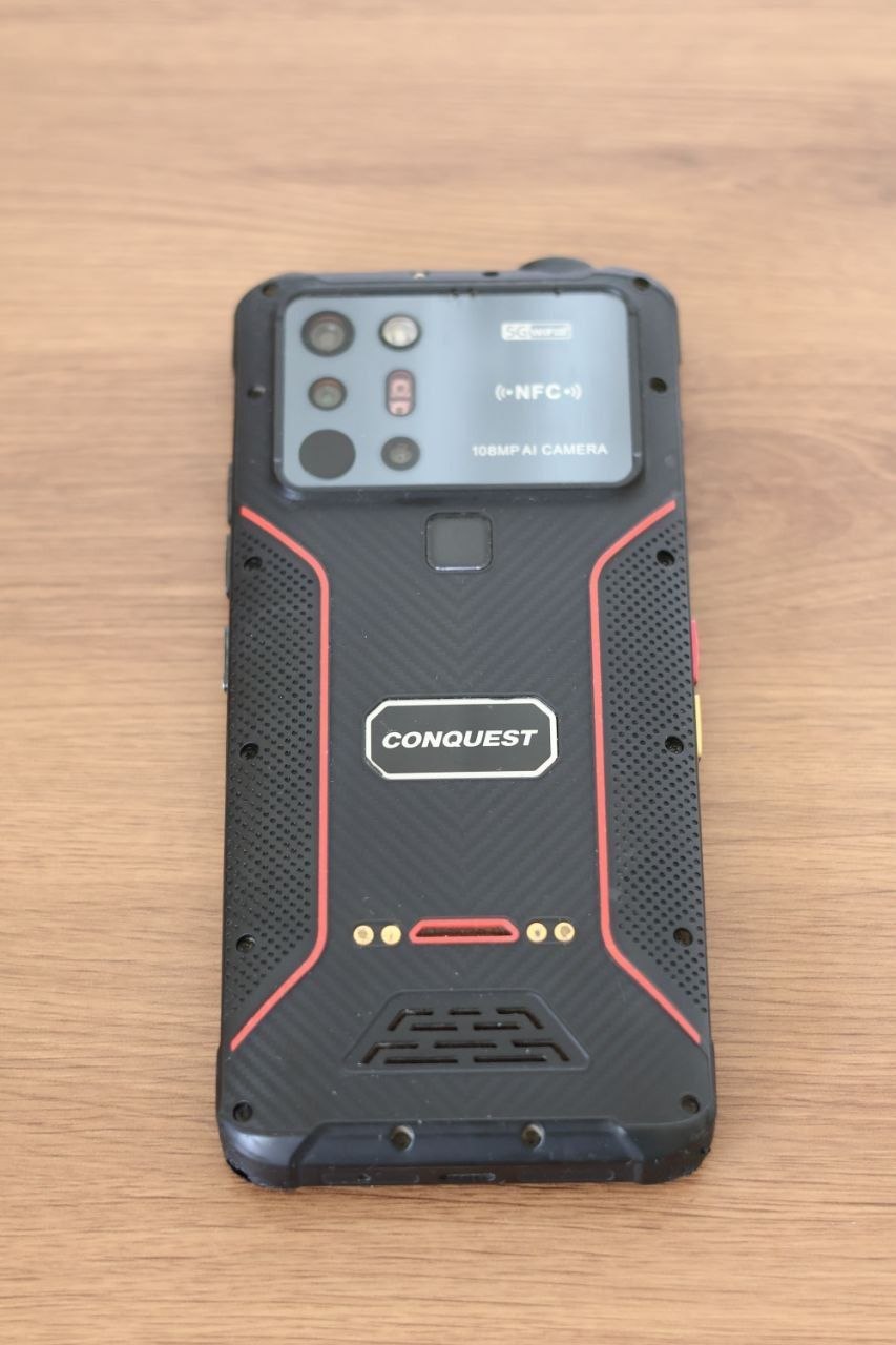 Смартфон Conquest s23