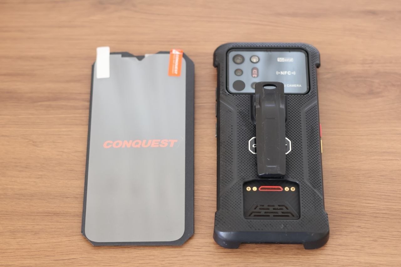 Смартфон Conquest s23