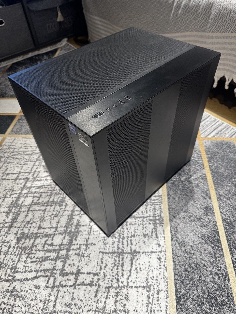 Корпус Lian Li O11 Air Mini