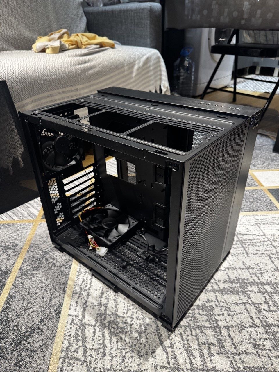 Корпус Lian Li O11 Air Mini
