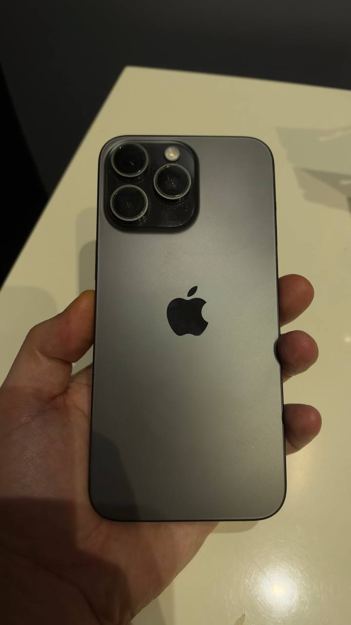 iPhone 15 Pro Max 256 GB Black Titanium
