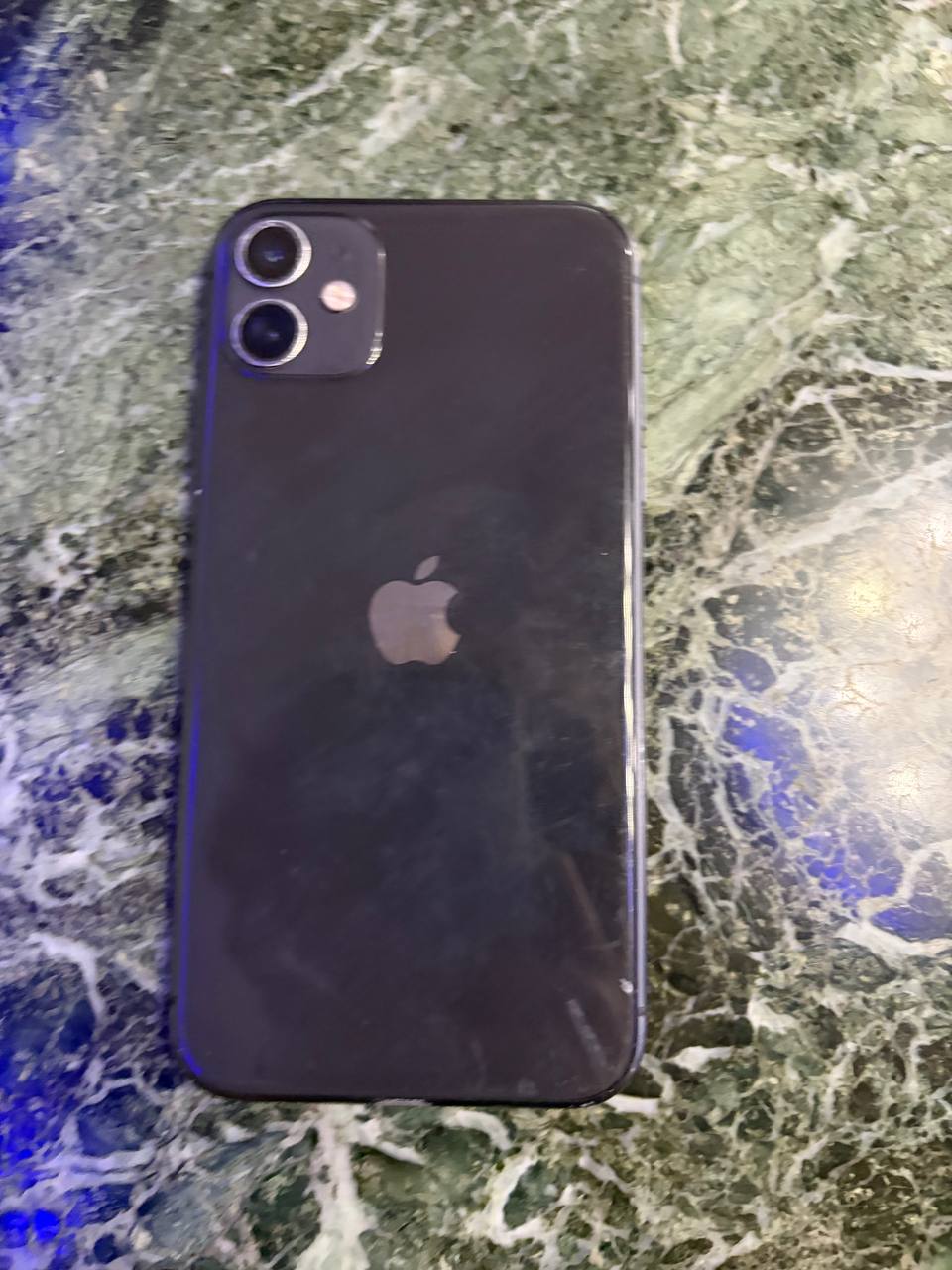 iPhone 11, требует замены экрана