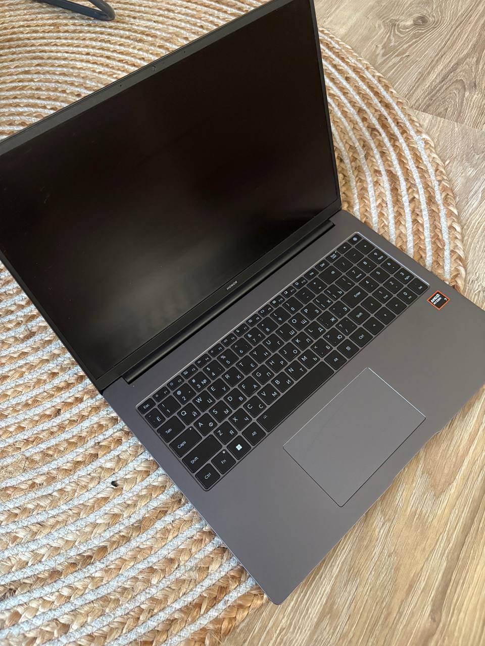 Honor MagicBook X16 Plus (2024) Ryzen 7 8845HS 16 ГБ / 1 ТБ SSD