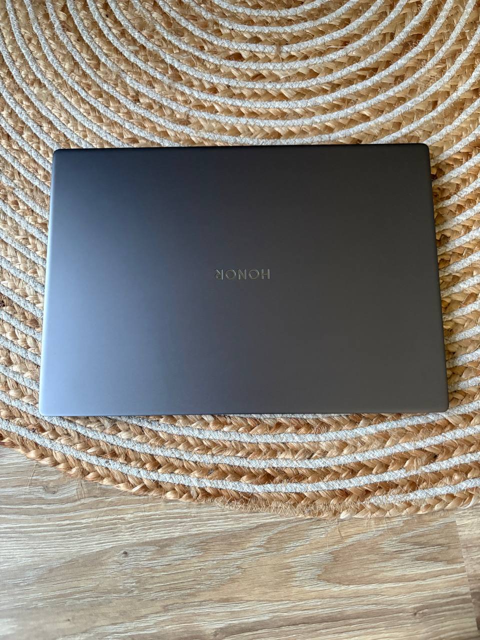 Honor MagicBook X16 Plus (2024) Ryzen 7 8845HS 16 ГБ / 1 ТБ SSD