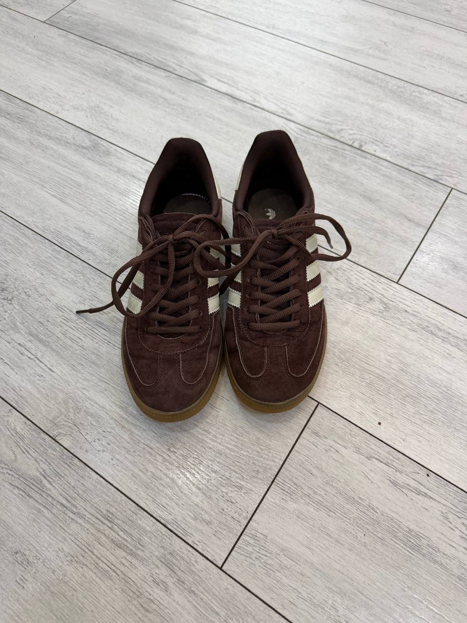 Adidas Spezial кроссовки, 40 размер, новые