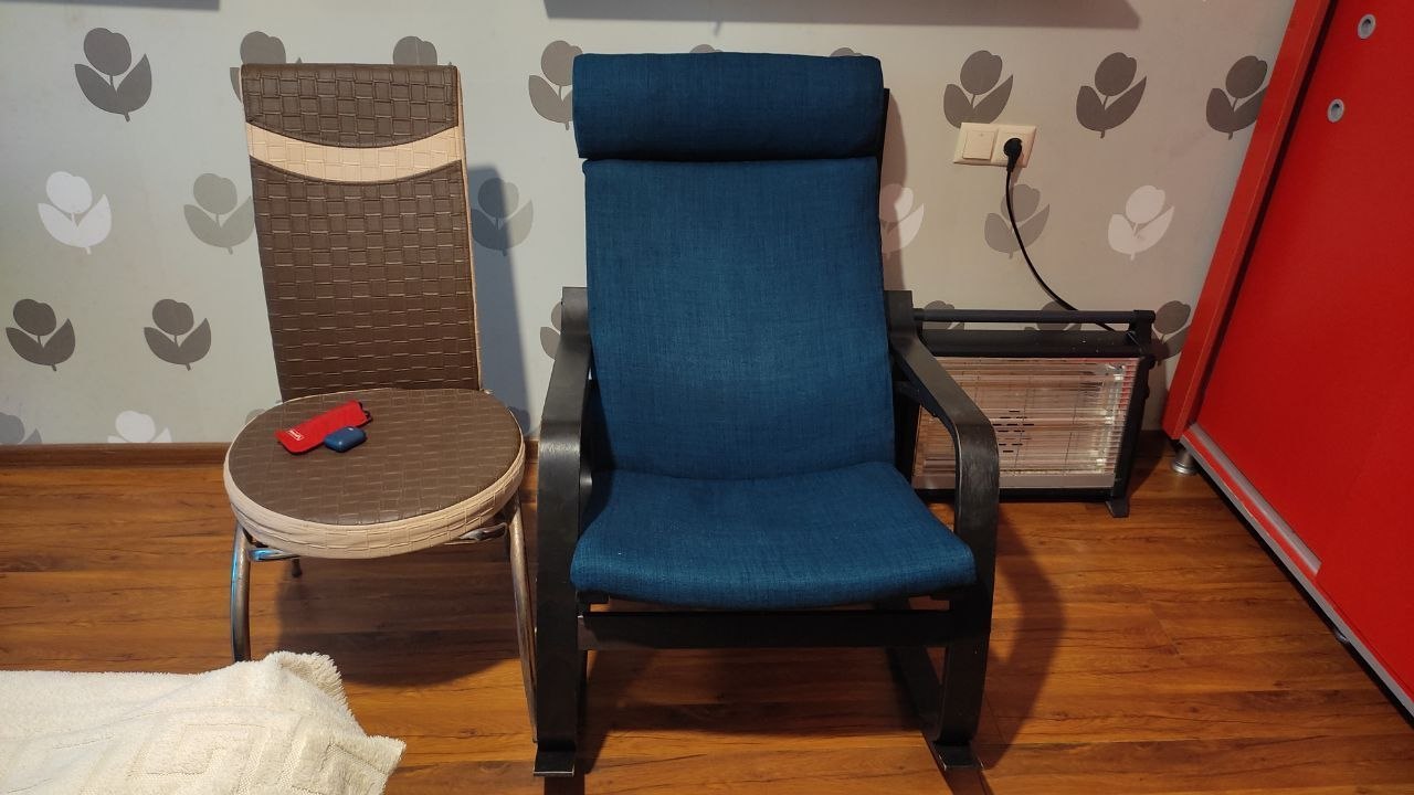 Кресло IKEA Poäng с эффектом качания