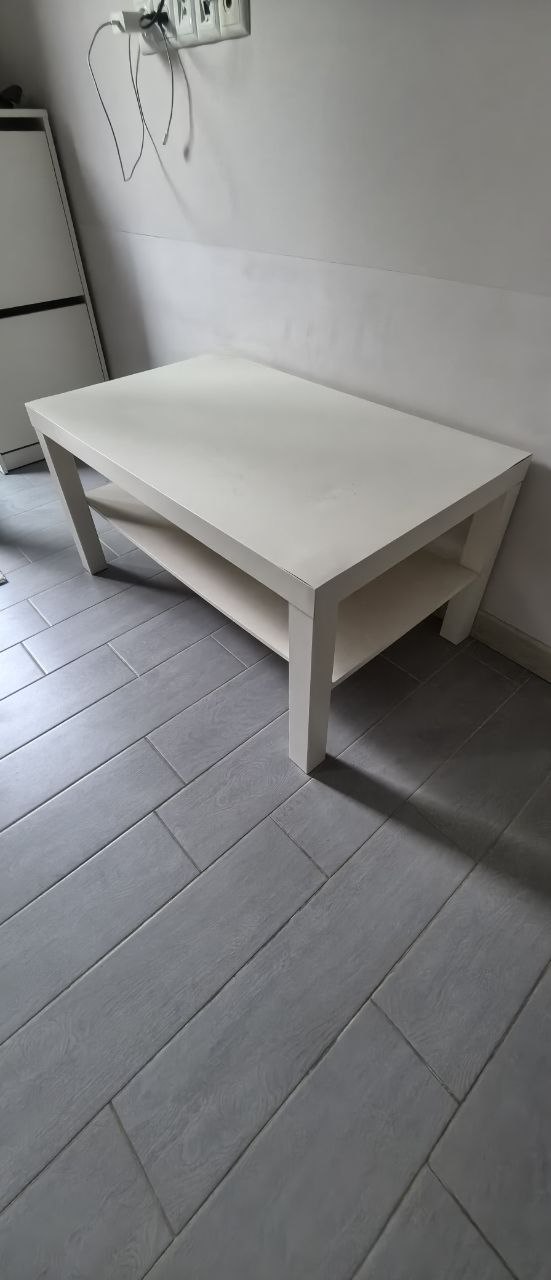 Стол IKEA (журнальный столик) 90х55х45